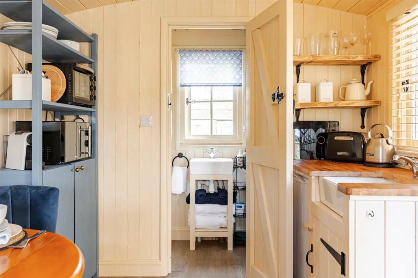 Shepherd'S Hut, Bath Ngoại thất bức ảnh