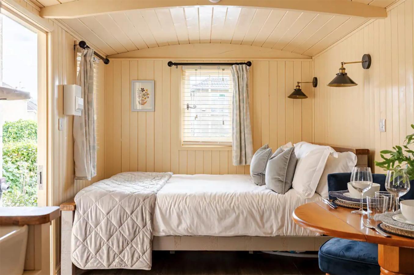 Shepherd'S Hut, Bath Ngoại thất bức ảnh